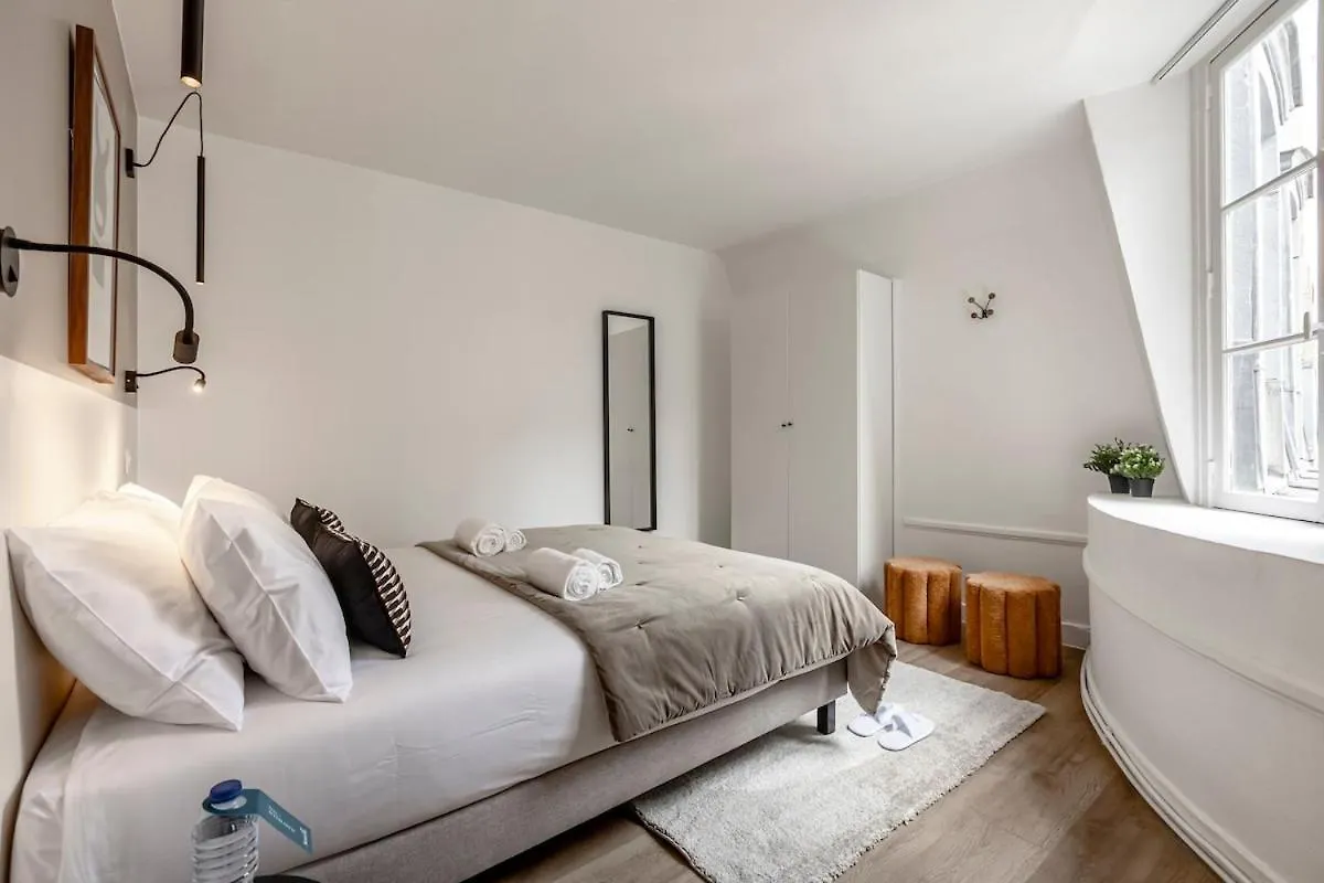 43#Opera # Grand Boulevards # 4Bedrooms # Paris 02 # Ac